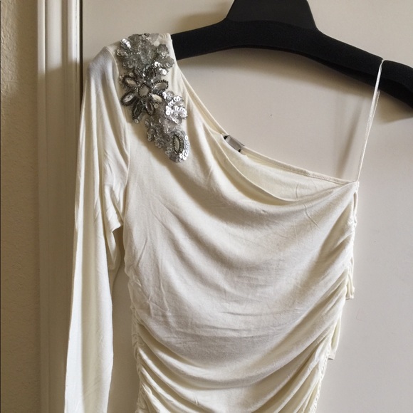 Vertigo Paris Tops - NWT Vertigo Paris one shoulder blouse, size S.